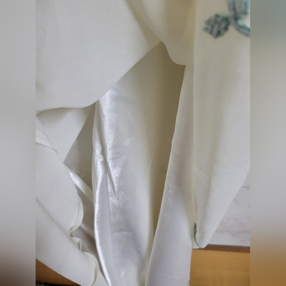 🌷White Floral Dress🌷 - Picture 11 of 12